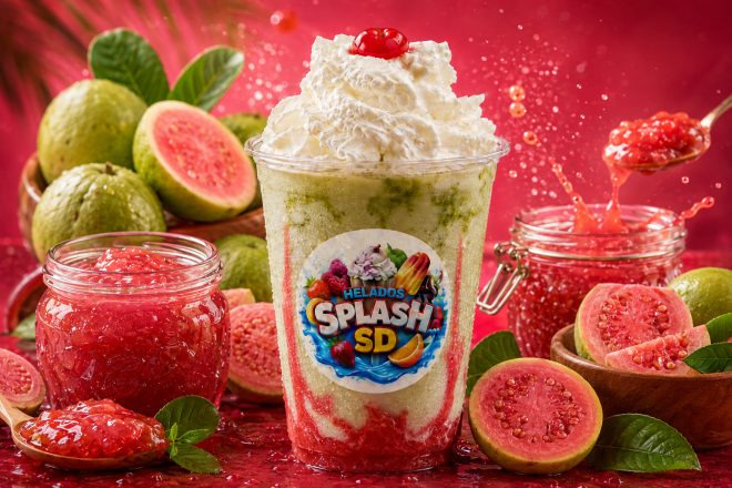 Batida servida en vaso de Helados Splash SD (imagen ilustrativa)